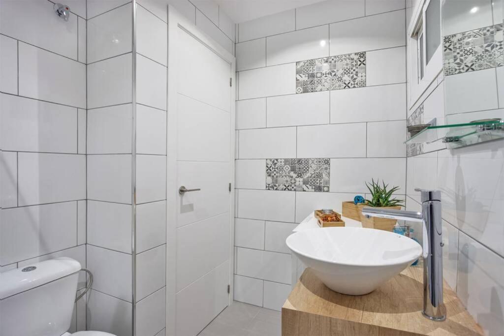 Puertosol 33 - 2 Bed Apartment, Beach Puerto Marina Benalmádena Esterno foto